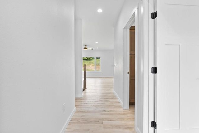 935 Hay Creek Trail, Reedsburg, WI 53959