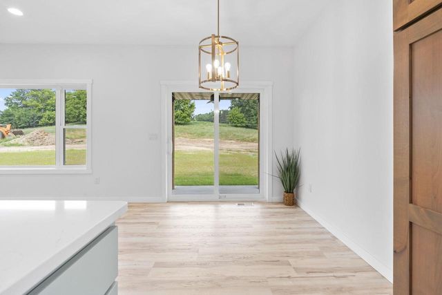 935 Hay Creek Trail, Reedsburg, WI 53959