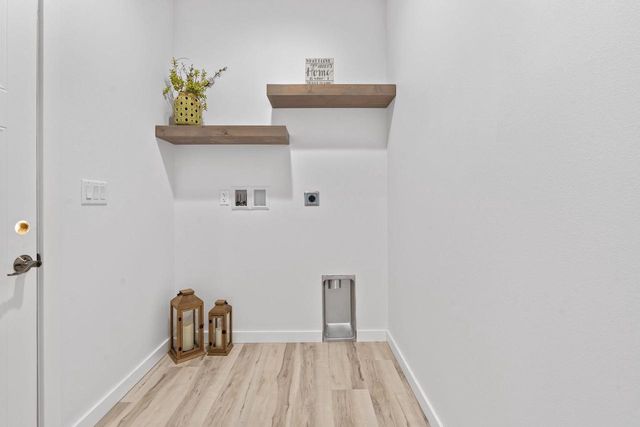 935 Hay Creek Trail, Reedsburg, WI 53959