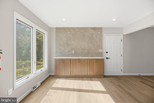 102 ROUTE 31 S, Pennington, NJ 08534