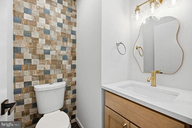 102 ROUTE 31 S, Pennington, NJ 08534