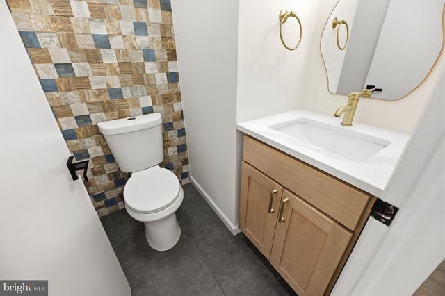 102 ROUTE 31 S, Pennington, NJ 08534