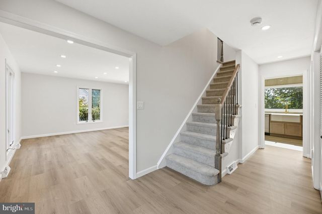 102 ROUTE 31 S, Pennington, NJ 08534