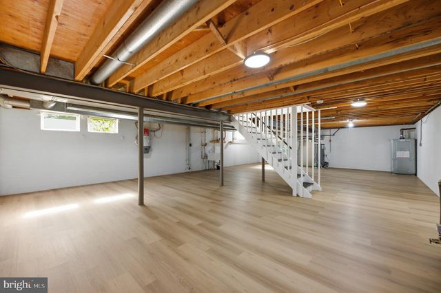 102 ROUTE 31 S, Pennington, NJ 08534