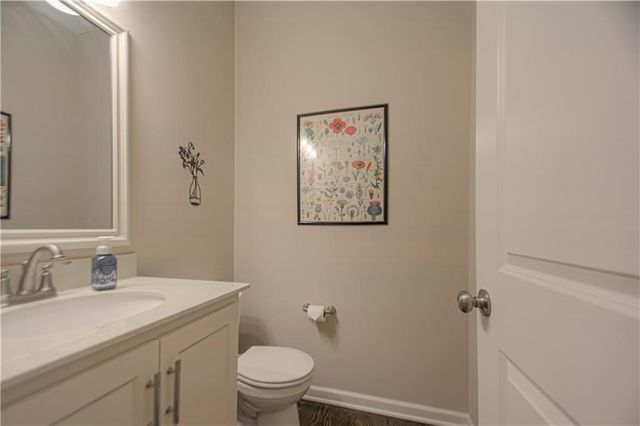 1913 Cemco Drive, Liberty, MO 64068