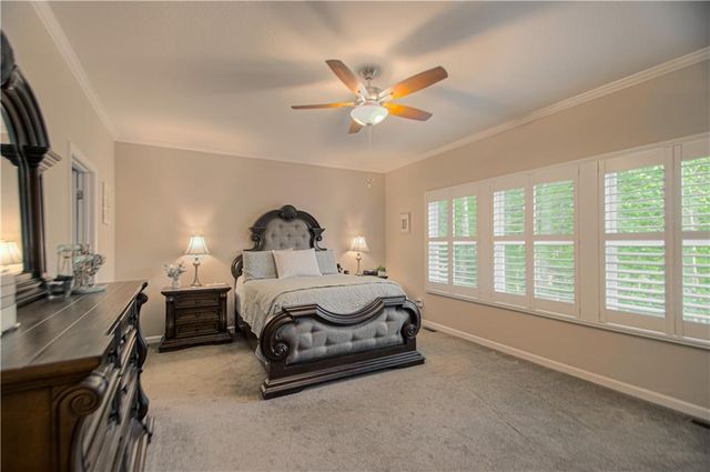 1913 Cemco Drive, Liberty, MO 64068
