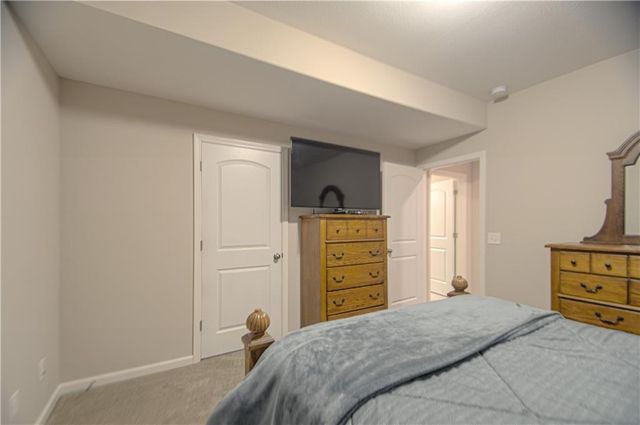 1913 Cemco Drive, Liberty, MO 64068