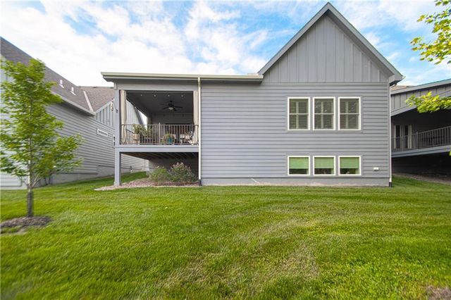 1913 Cemco Drive, Liberty, MO 64068
