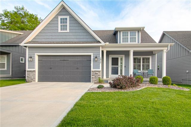 1913 Cemco Drive, Liberty, MO 64068