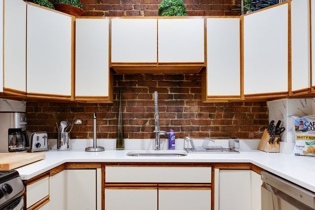 114 Trenton St 1, Boston, MA 02128
