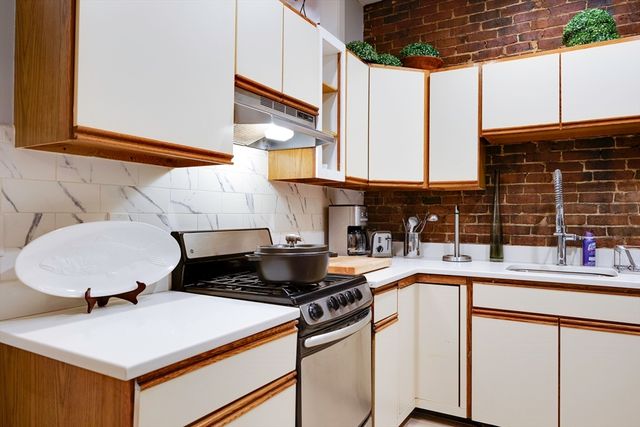 114 Trenton St 1, Boston, MA 02128