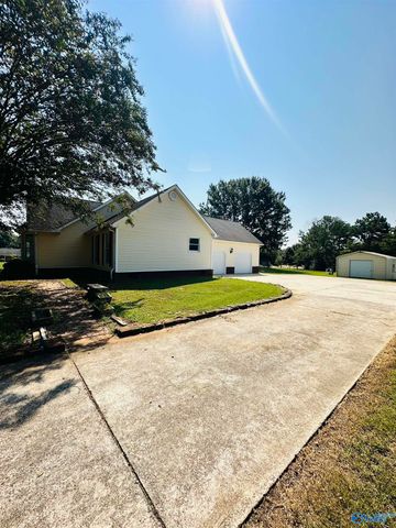 222 County Road 337, Moulton, AL 35650