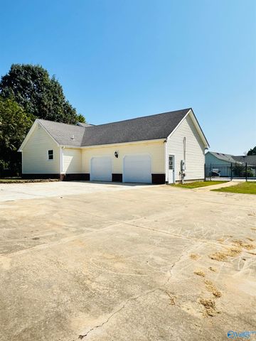 222 County Road 337, Moulton, AL 35650