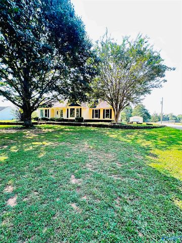 222 County Road 337, Moulton, AL 35650
