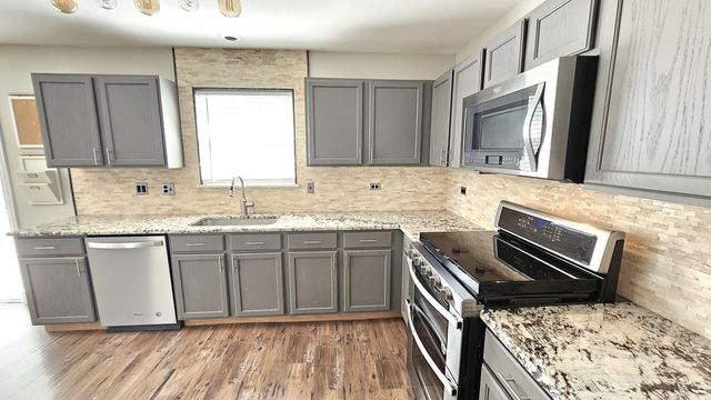 3812 Landings Road, Joliet, IL 60431