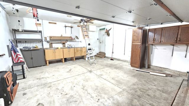 3812 Landings Road, Joliet, IL 60431