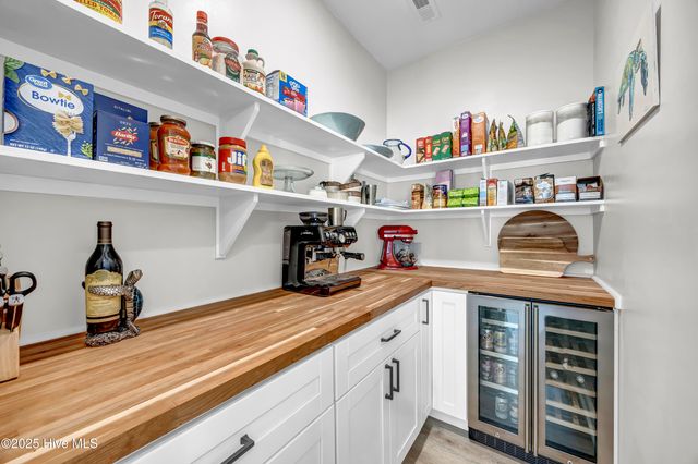 1100 Spincast Road, Southport, NC 28461