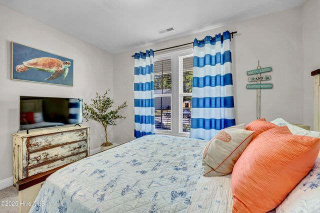 1100 Spincast Road, Southport, NC 28461