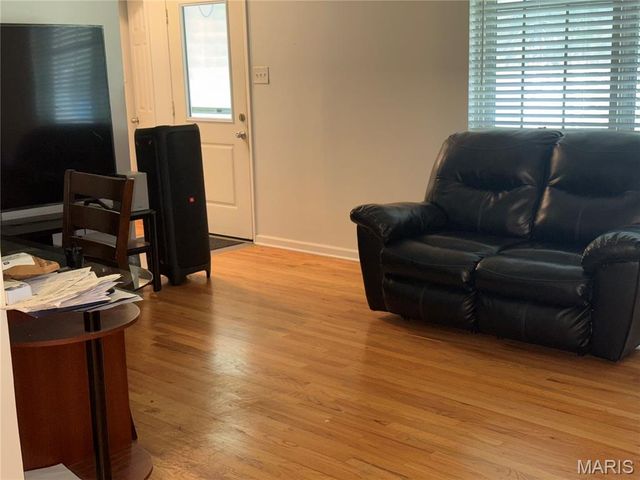 12200 McKelvey Road, Maryland Heights, MO 63043