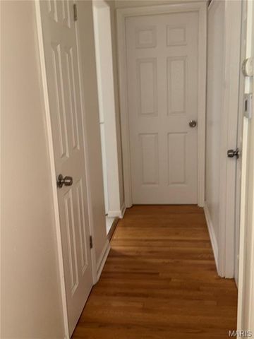 12200 McKelvey Road, Maryland Heights, MO 63043