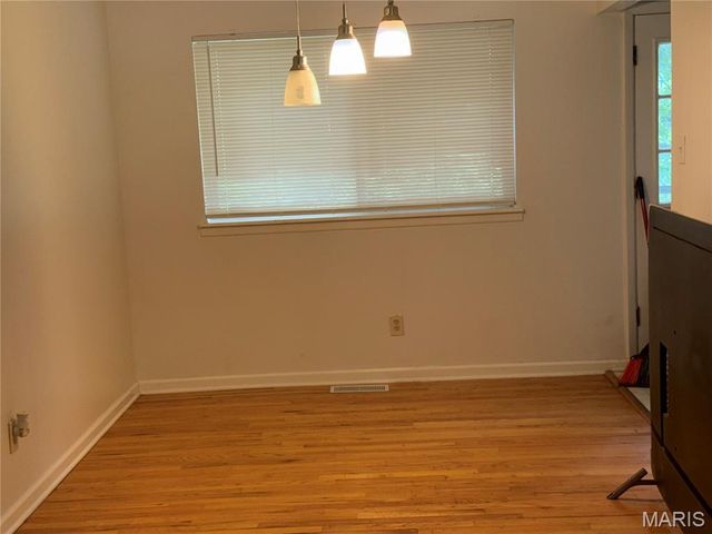 12200 McKelvey Road, Maryland Heights, MO 63043