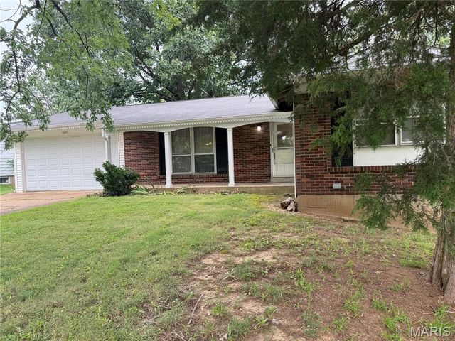 12200 McKelvey Road, Maryland Heights, MO 63043