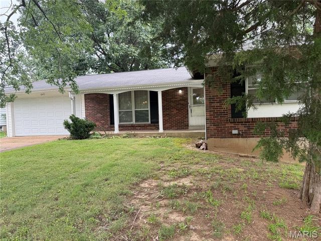 12200 McKelvey Road, Maryland Heights, MO 63043