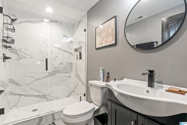 3569 KINGSHILL ROAD, Mountain Brook, AL 35223