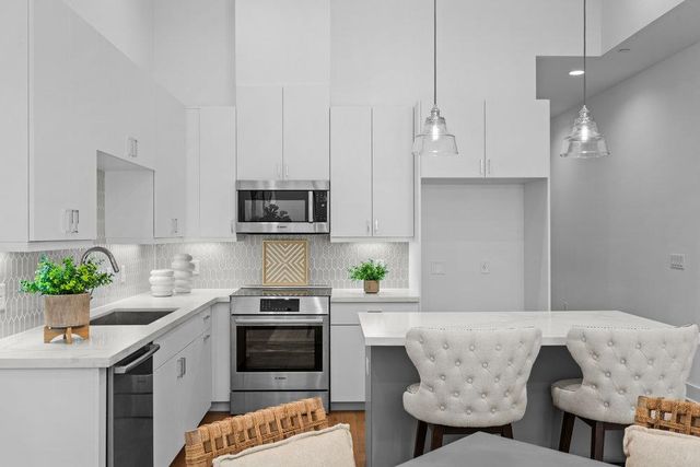 2505 Bluebonnet Ave 16, Austin, TX 78704