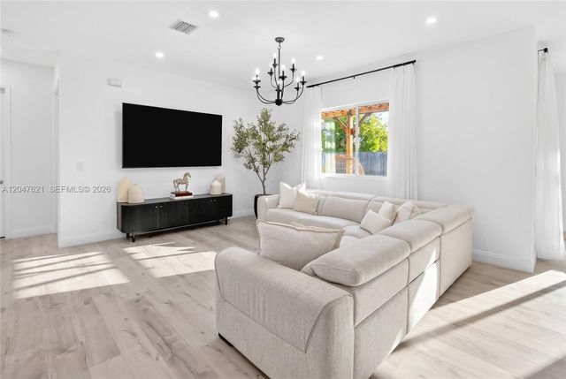 17901 SW 152nd Avenue, Miami, FL 33187
