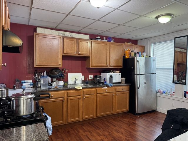 289 Chelsea Steet, Boston, MA 02128