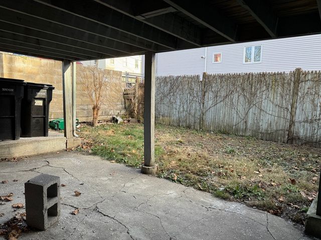 289 Chelsea Steet, Boston, MA 02128