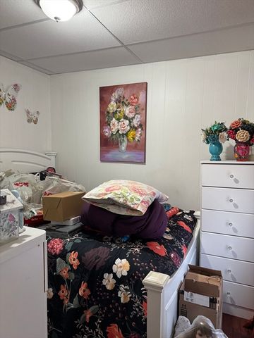 289 Chelsea Steet, Boston, MA 02128