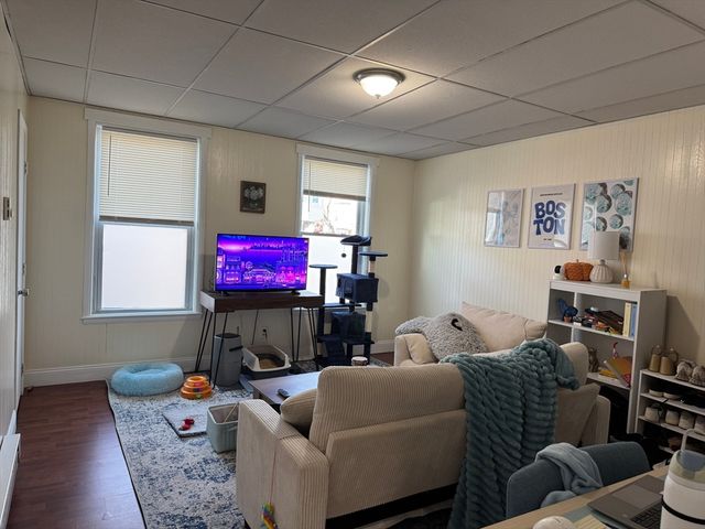 289 Chelsea Steet, Boston, MA 02128