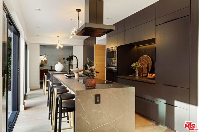 10837 Via Verona Street, Los Angeles, CA 90077