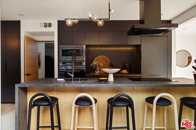 10837 Via Verona Street, Los Angeles, CA 90077