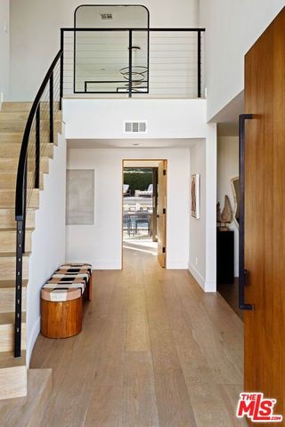 10837 Via Verona Street, Los Angeles, CA 90077