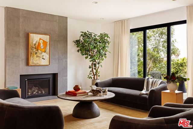 10837 Via Verona Street, Los Angeles, CA 90077