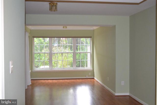43644 SCARLET SQ, Chantilly, VA 20152