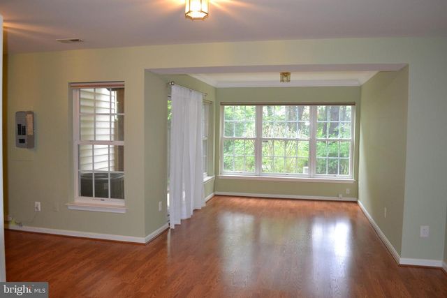 43644 SCARLET SQ, Chantilly, VA 20152