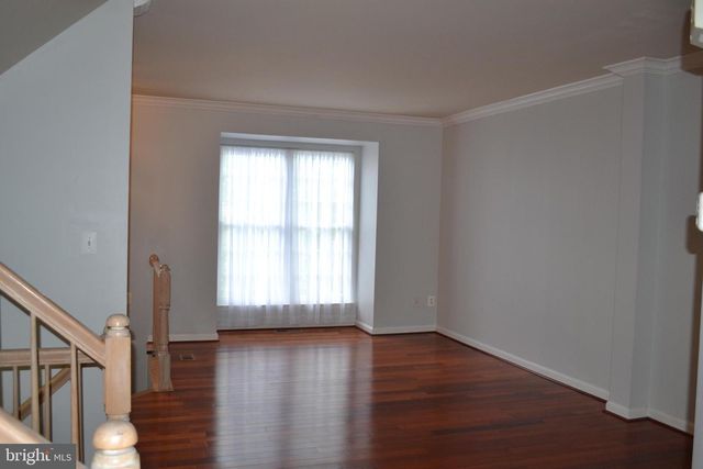 43644 SCARLET SQ, Chantilly, VA 20152