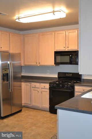 43644 SCARLET SQ, Chantilly, VA 20152