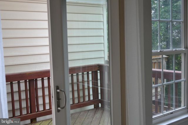 43644 SCARLET SQ, Chantilly, VA 20152