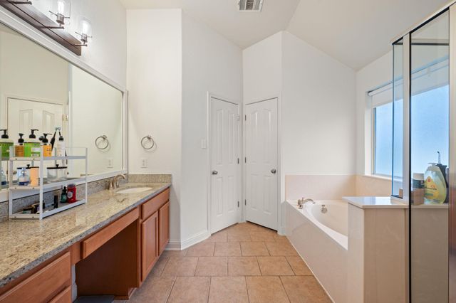 14425 American Kestrel DR, Austin, TX 78738