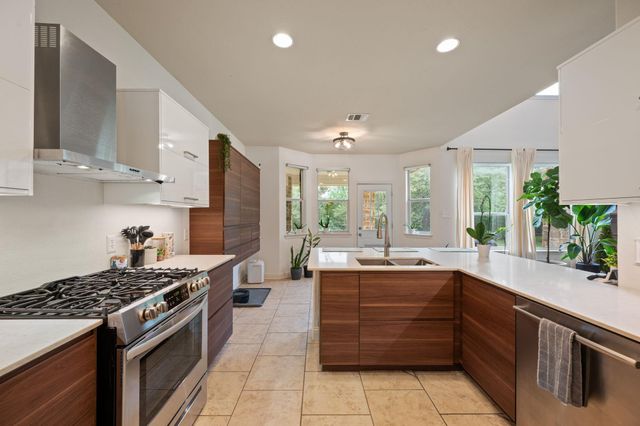 14425 American Kestrel DR, Austin, TX 78738