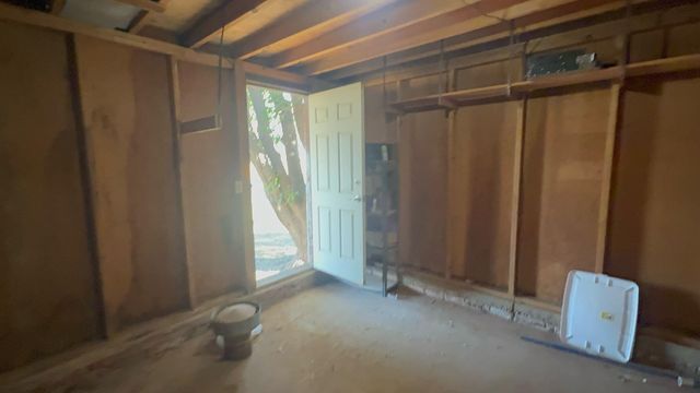 1202 Green Avenue, Wilson, TX 79381