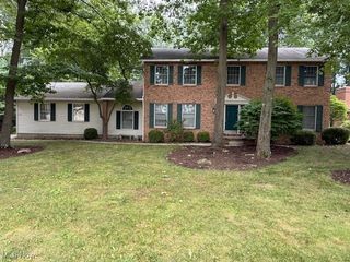 428 Cherry Hill, Cortland, OH 44410