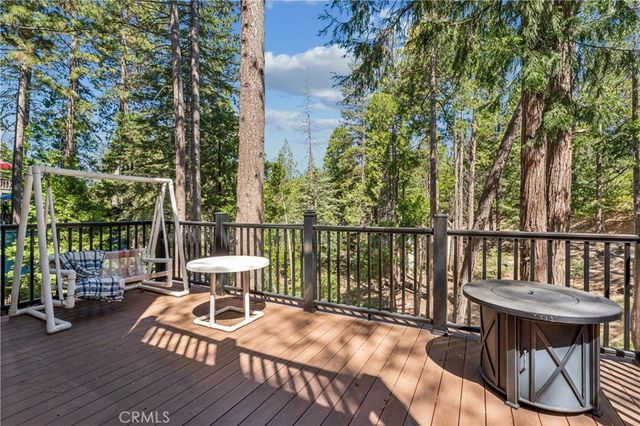 628 Grass Valley Road, Lake Arrowhead, CA 92352