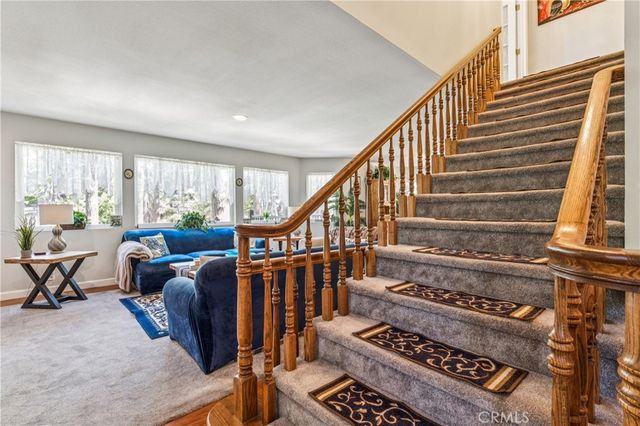 628 Grass Valley Road, Lake Arrowhead, CA 92352