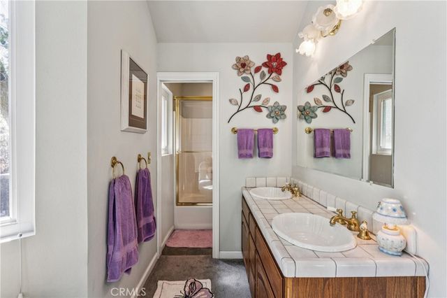 628 Grass Valley Road, Lake Arrowhead, CA 92352
